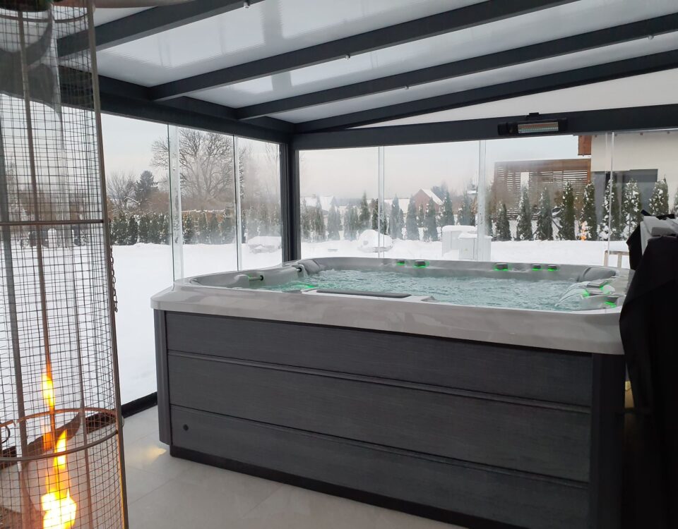 zadaszenie jacuzzi