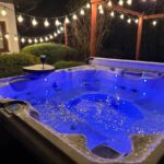 podgrzewane jacuzzi ogrodowe z imponującym oświetleniem led