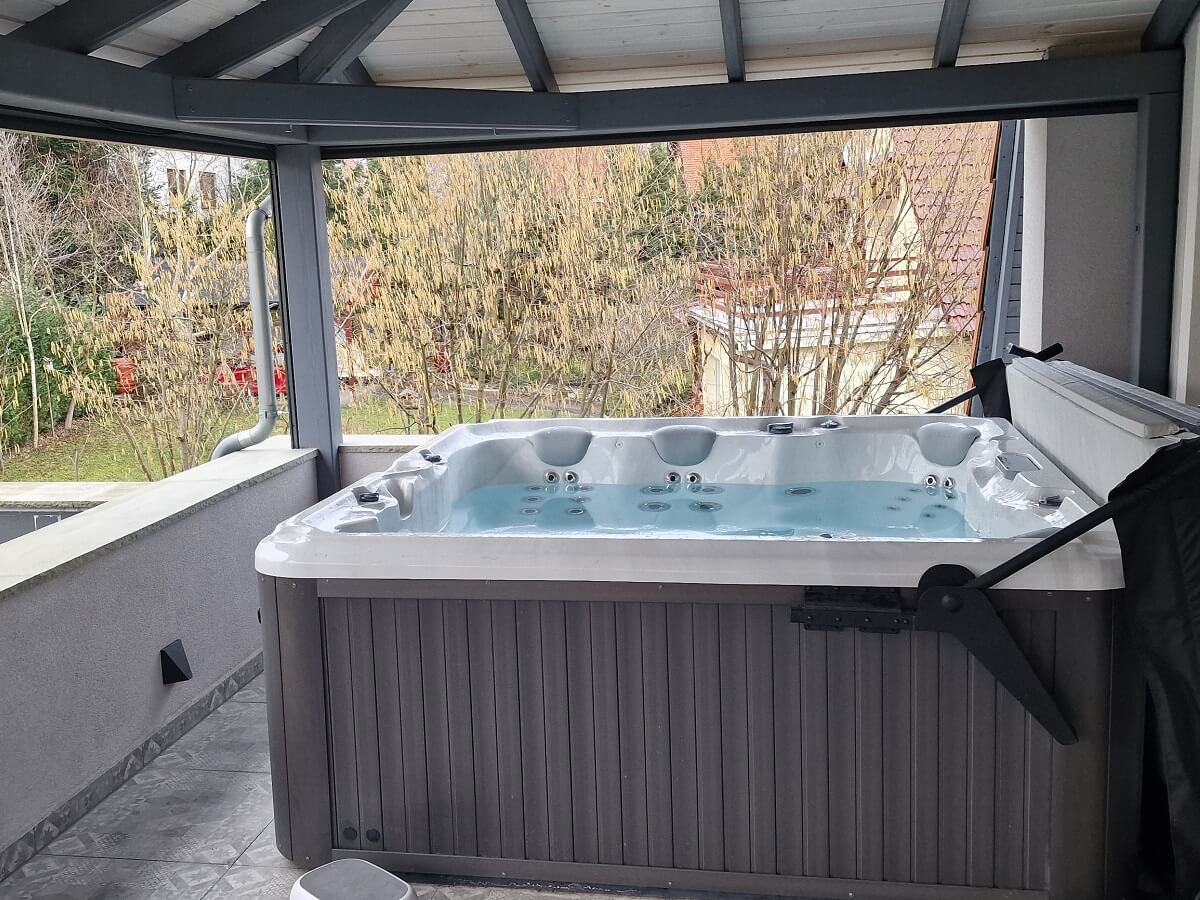 premium jacuzzi warszawa